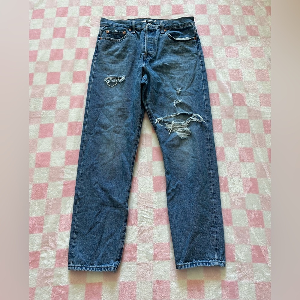 levi distressed wedgie jeans, size 30